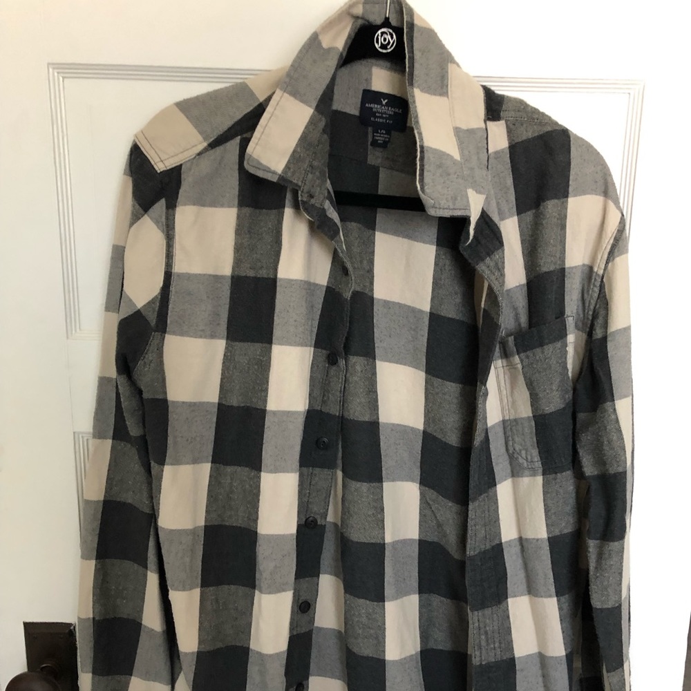 💥American Eagle Flannel Button Up💥